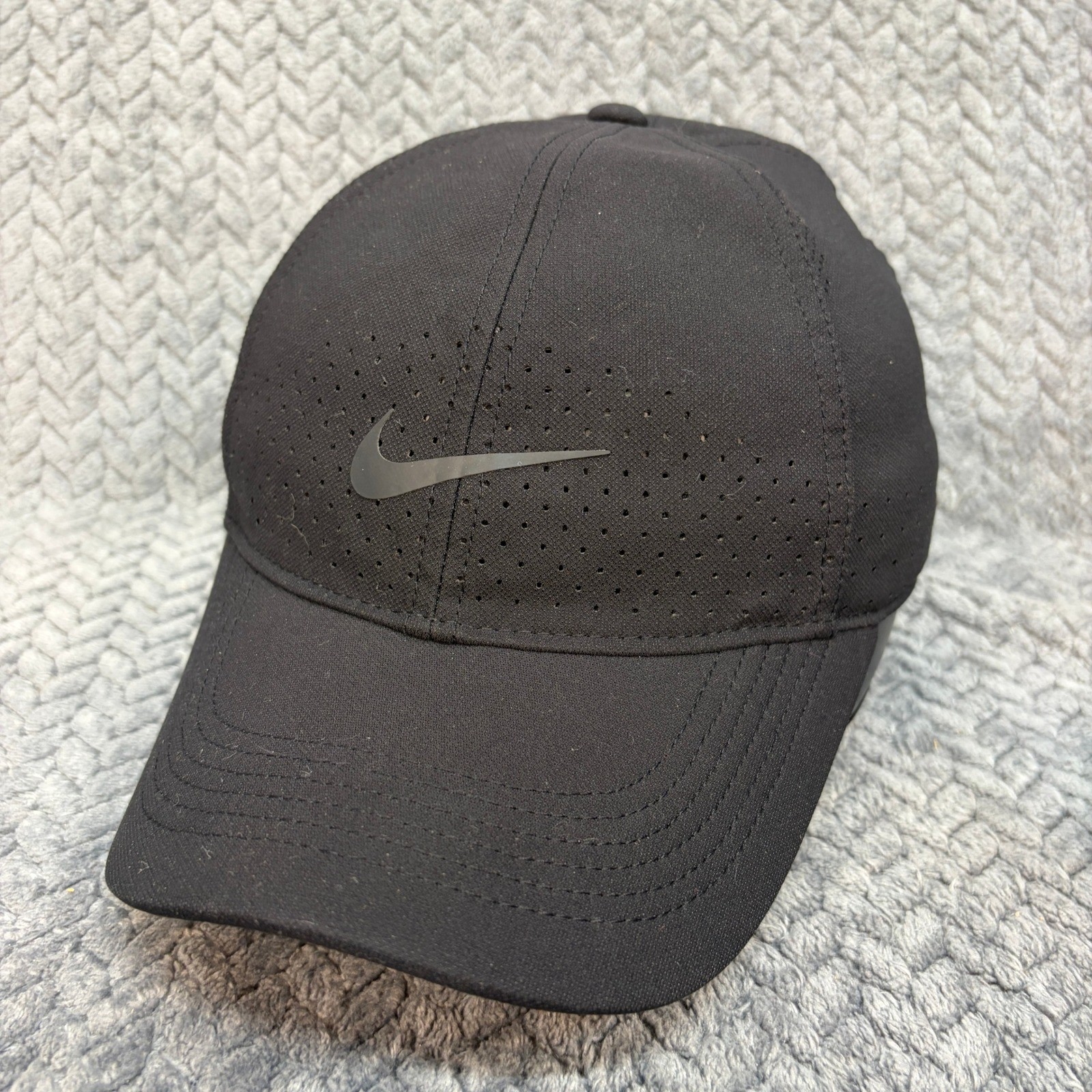 Nike Legacy91 Dri-FIT Black Perforated Adjustable Snapback Golf Hat Cap 0767