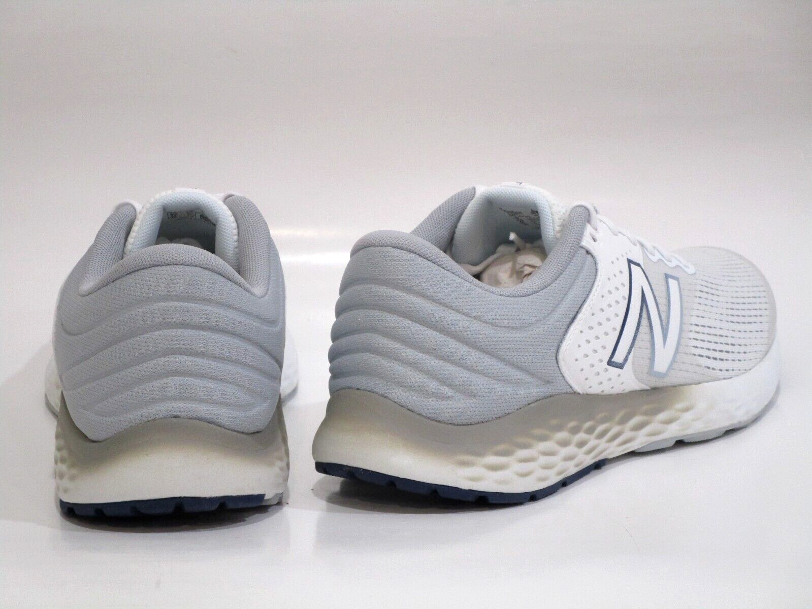 New Balance Men’s 520 V7 Running Sneaker Shoes, White/Grey