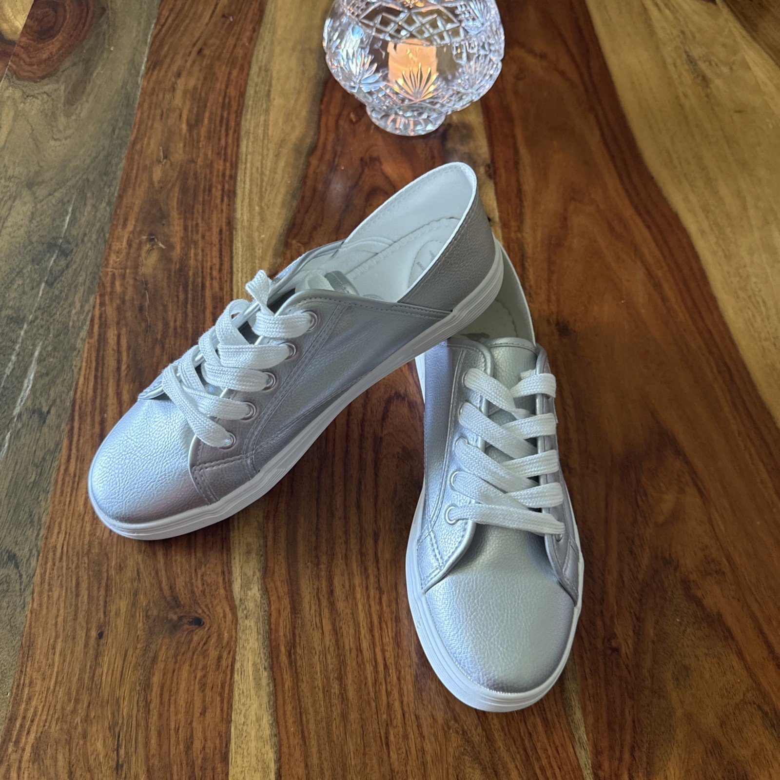 Women’s Rocket Dog Zandragy Silver Zandra Sporty PU Size 9M