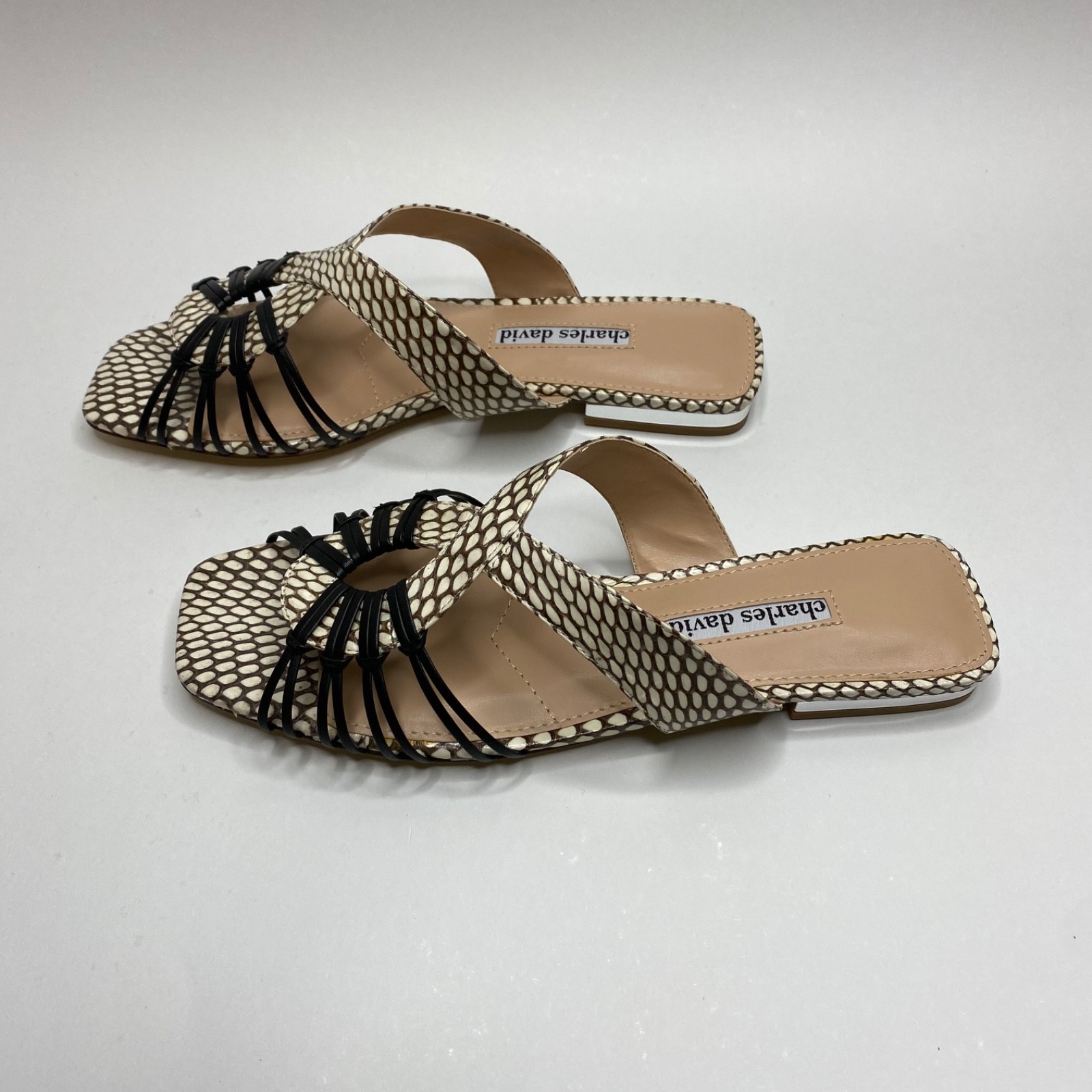NEW Charles David Silvy Black White Snake Leather Sandals Women’s Size 6M