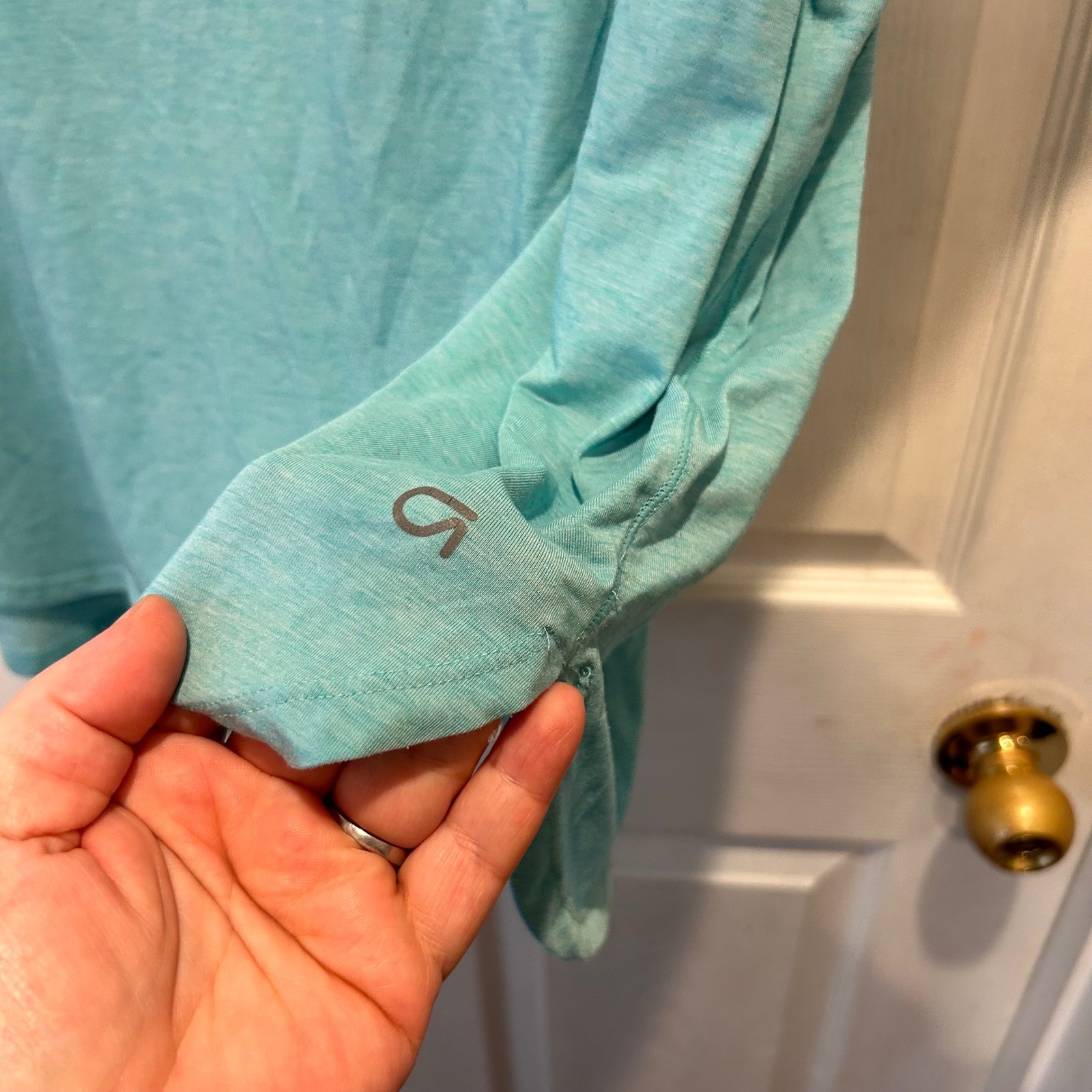 GapFit Breathe Tee Aqua Blue Relaxed Fit Tunic Top Women’s Size L Oversized Yoga