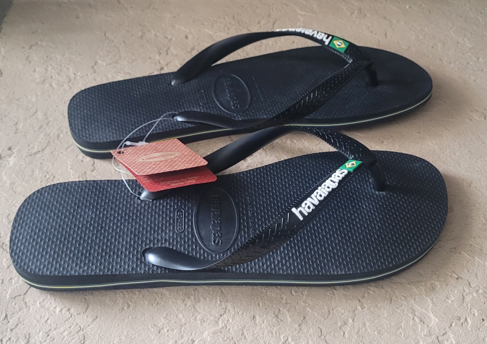 Size 43/44 (10/11) Havaianas Brazil Flag Black Logo Men Sandals