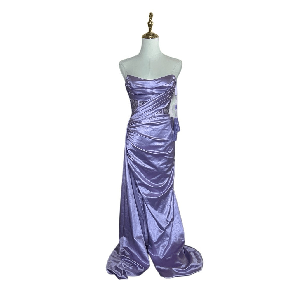 NWT Ladivine By Cinderella Divine Lavender Prom Long Gown Size 4 Satin Beaded