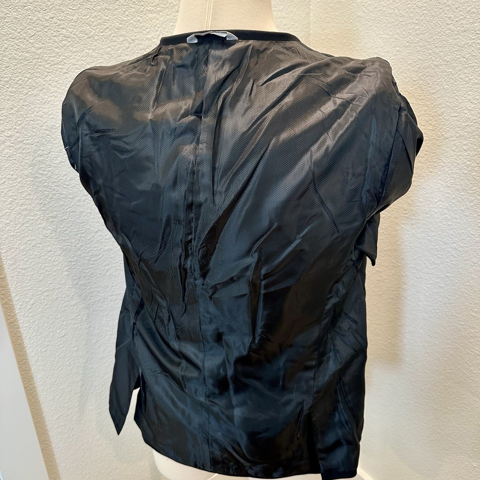 Lineage Men 2-pc Tuxedo Jacket 42S Short Satin Lapels & Pants 34×28″ Black