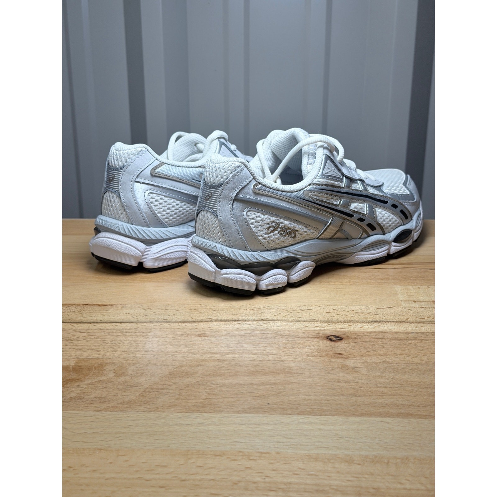ASICS Gel NYC 2055 Men’s Cream / Pure Silver Size 6 New!