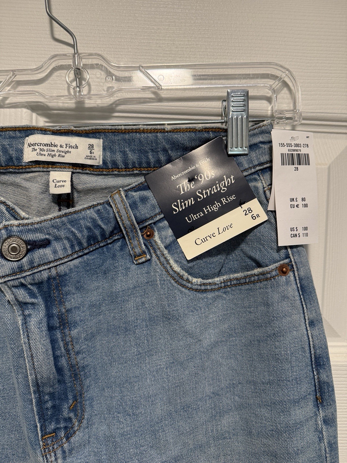 Abercrombie & Fitch Curve Love 90s Slim Straight High Rise Jeans