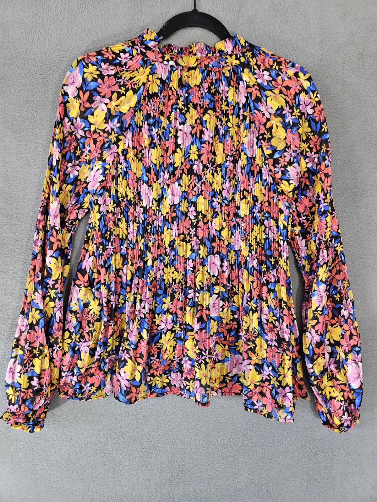 Skies Are Blue Boho Womens Medium Multicolor Floral Shirt Crinkle Vneck Tassels