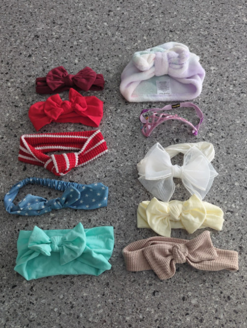 Mixed lot of 9 baby headbands and 1 spa turban