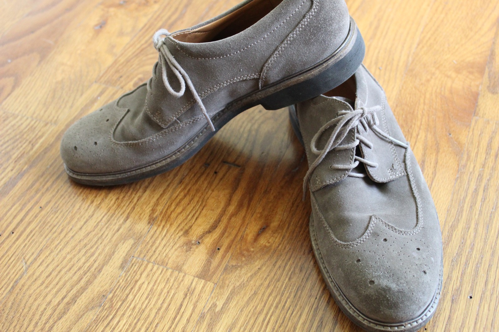 Mens Ecco Suede lace up spectator shoe Mouse color size 10
