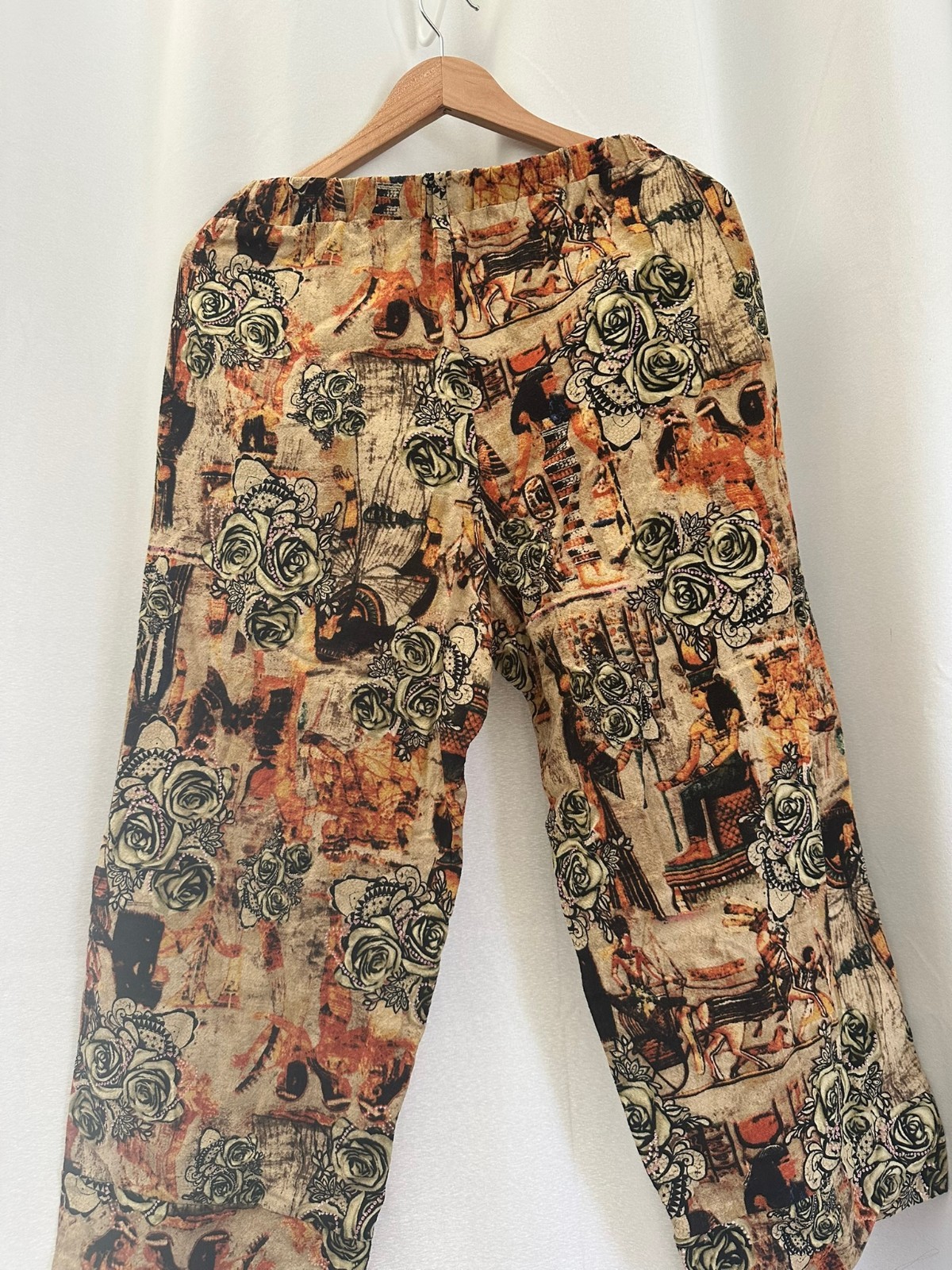 Women’s Egyptian Rose Print Capri Pants Pockets Cotton Blend Boho Pull On