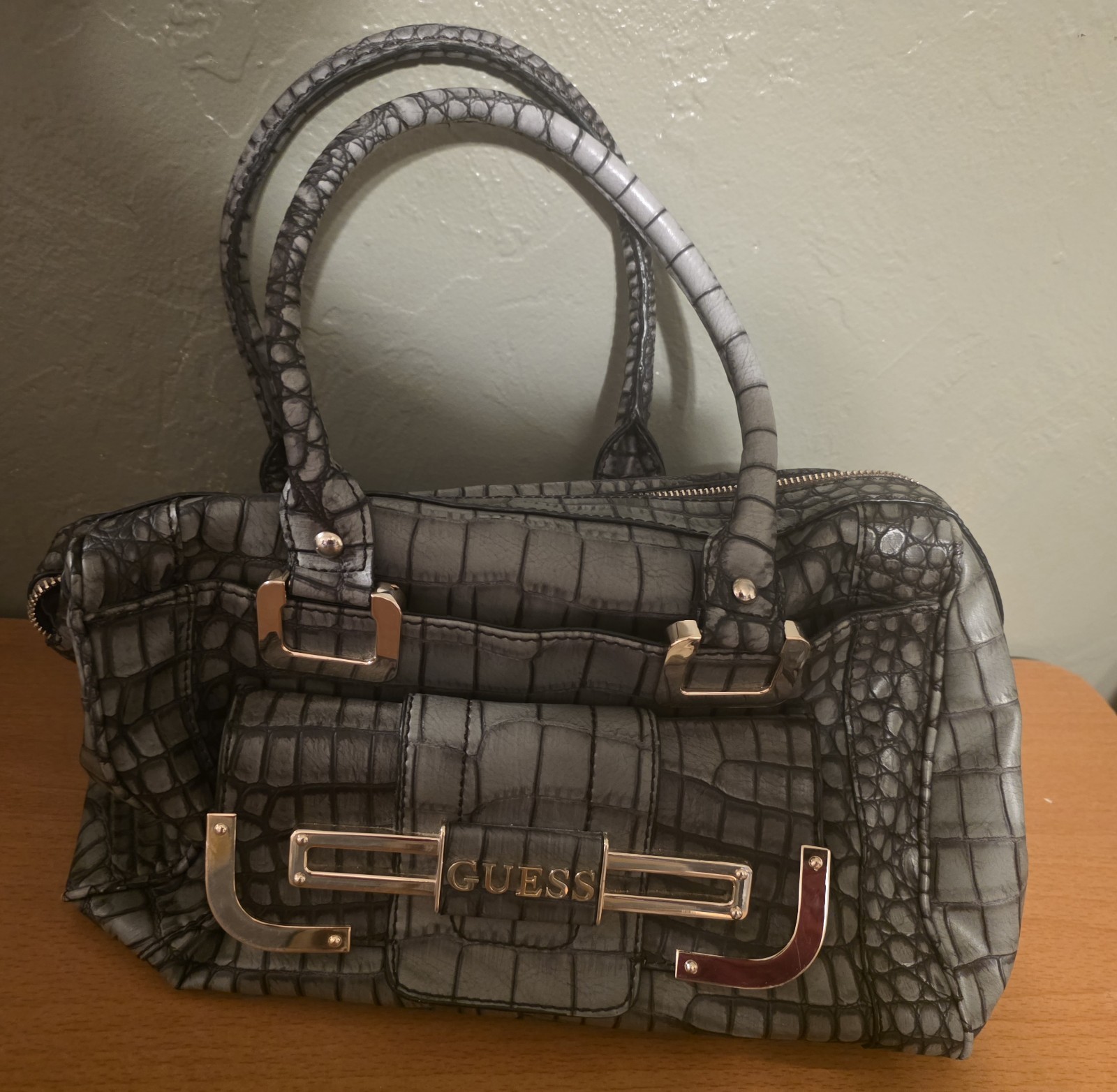 GUESS Gray/Black Croc Embossed Satchel Top Handle Bag With Wallet