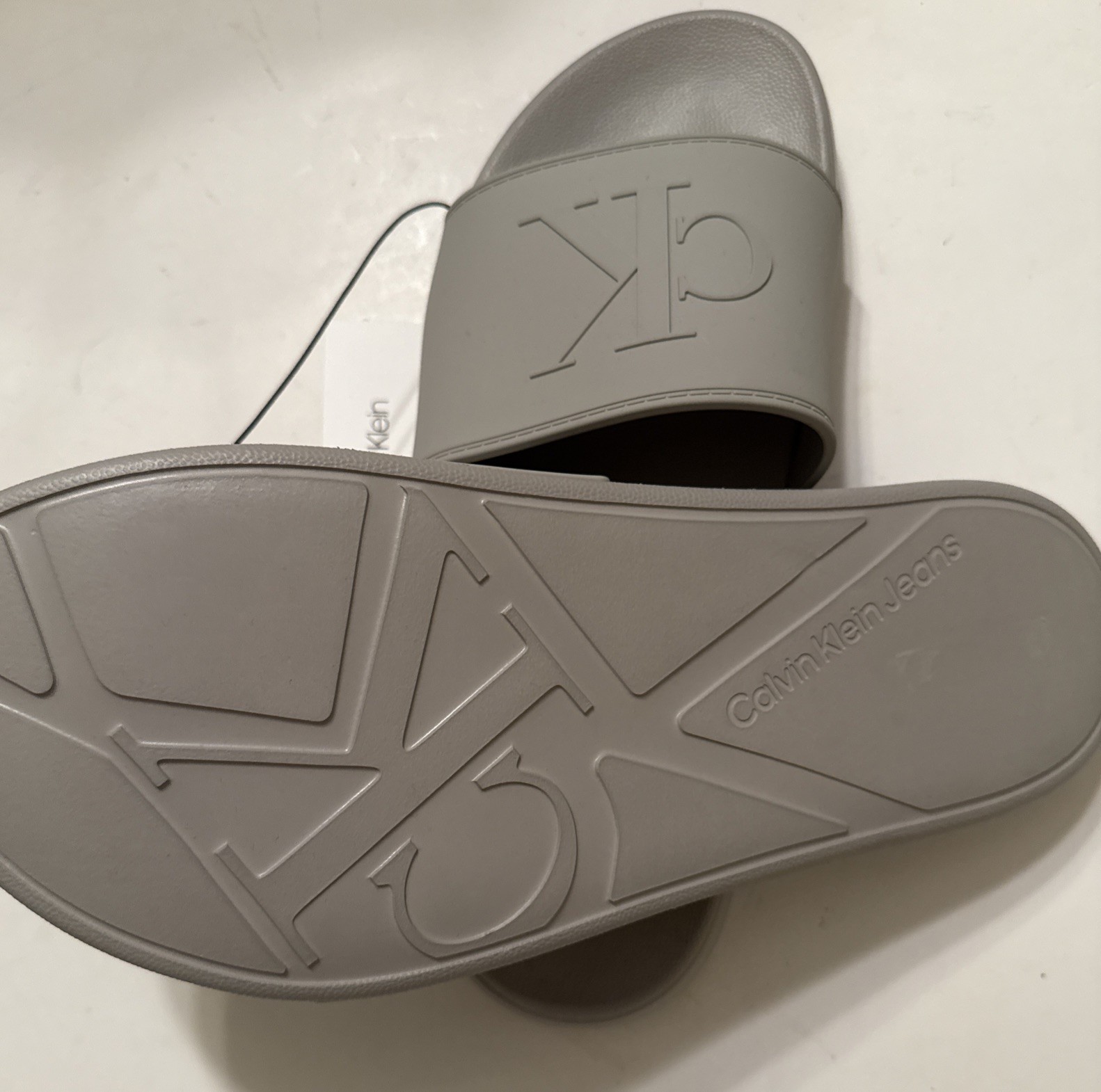 Calvin Klein -Men’s CMWINSTON Slide Sandal SIZE 10 M Light GRAY 050 New.