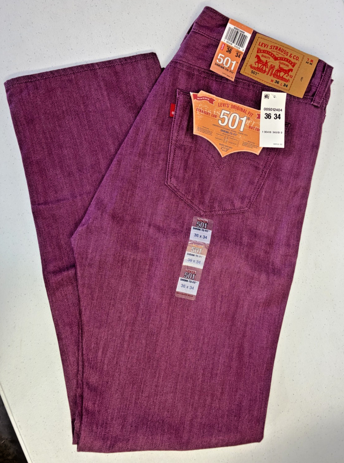 501 LEVI jeans Mens 36×34 straight leg, button fly, shrink to fit NEW Maroon