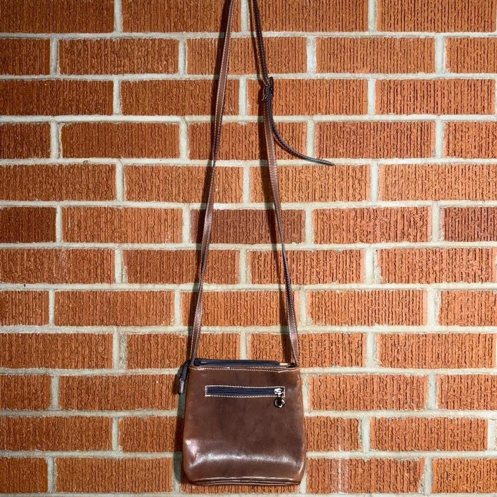 Vintage Old Florence multi-pocket leather bag