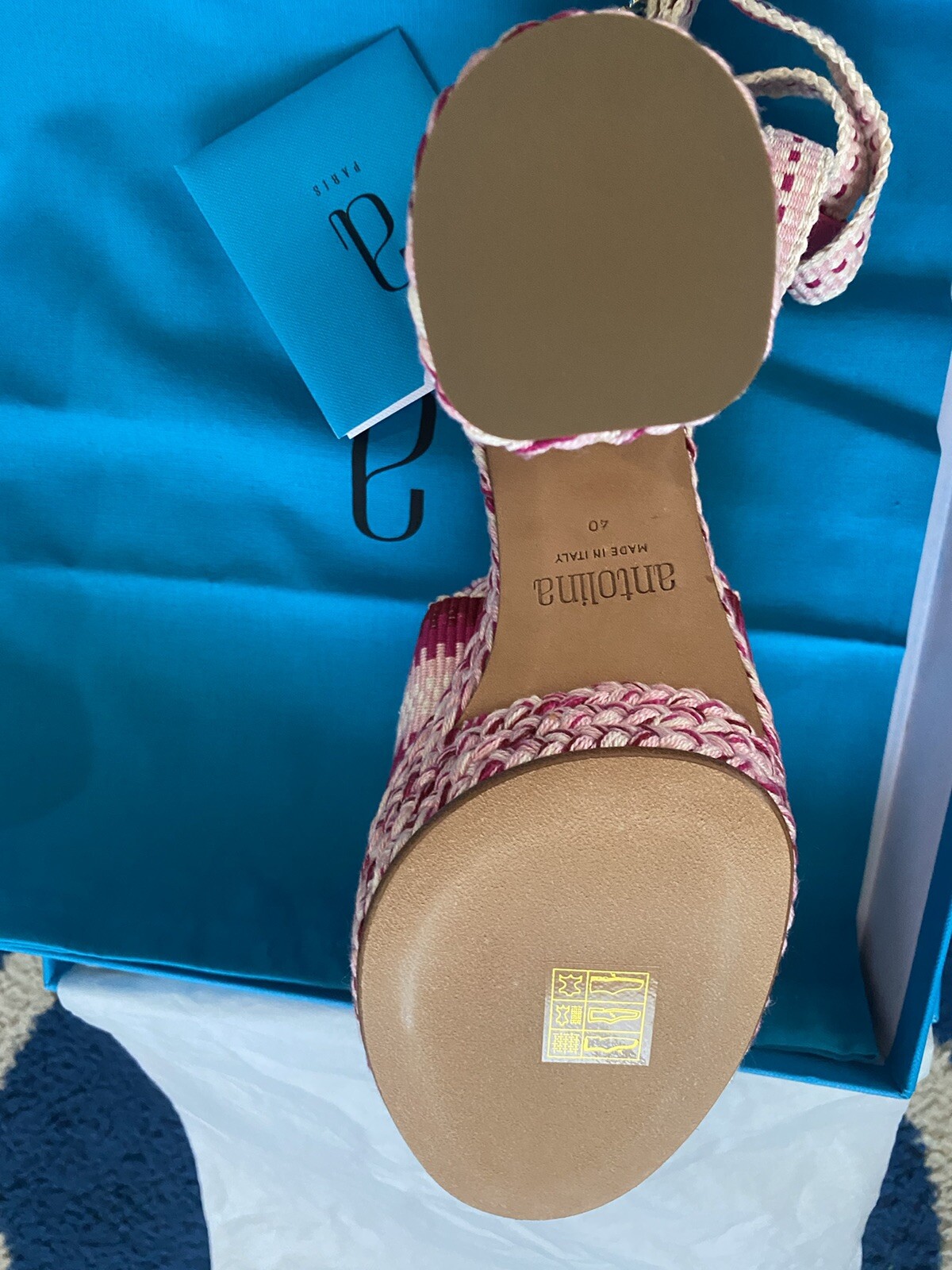 NWT Anatolian Paris Sandals Size 9