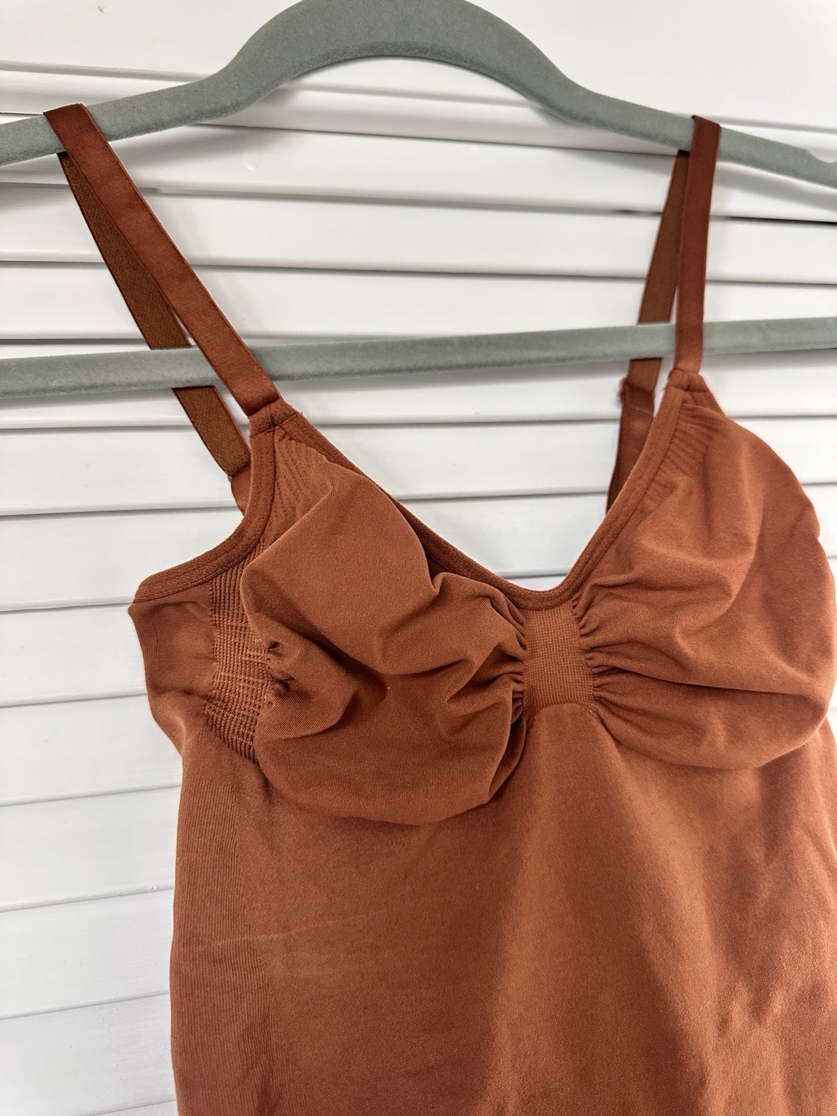 SKIMS Seamless Sculpt Bodysuit Shapewear Rust Brown Size M