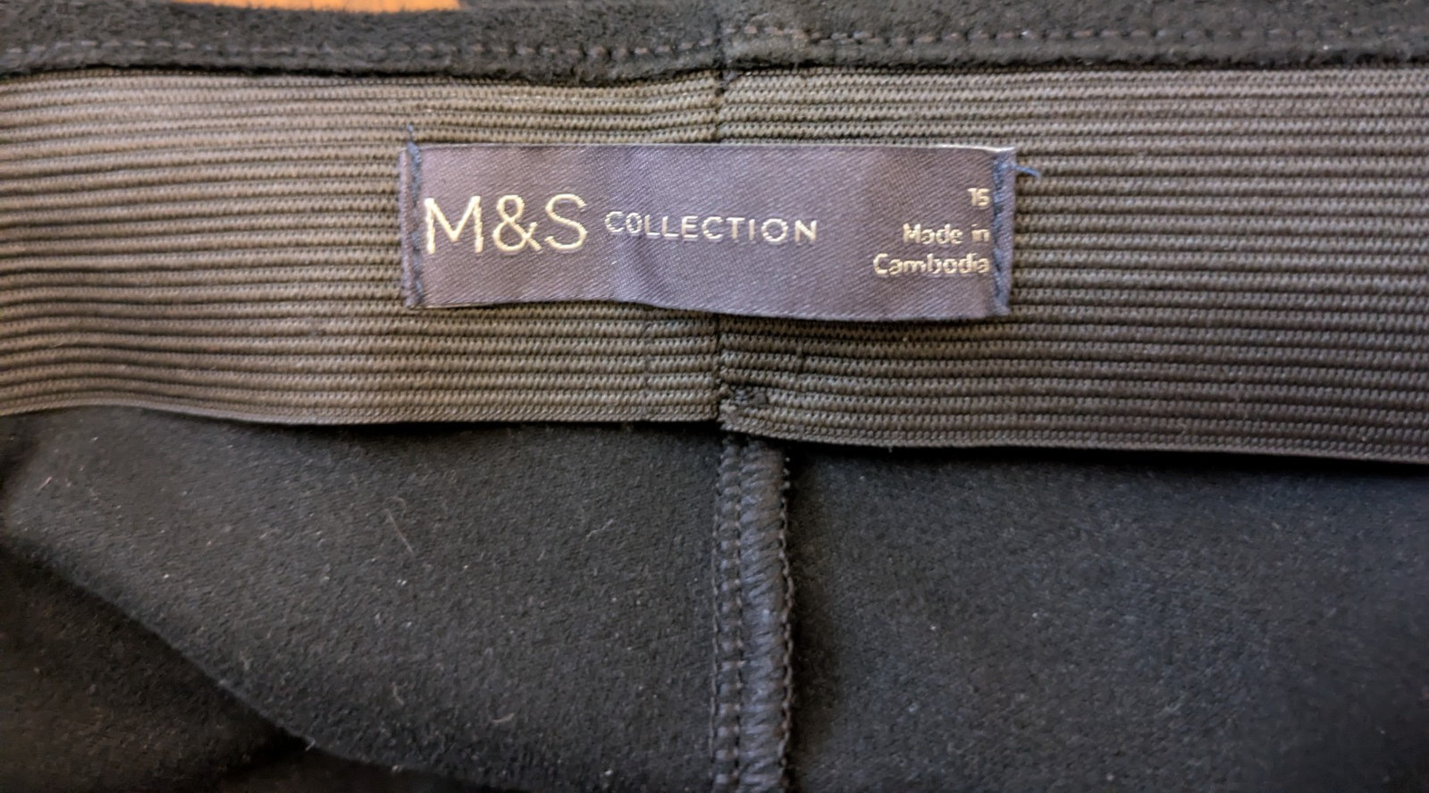 Ladies M&S Collection Black Velvet Jeggings Skinny Trousers – Size 16