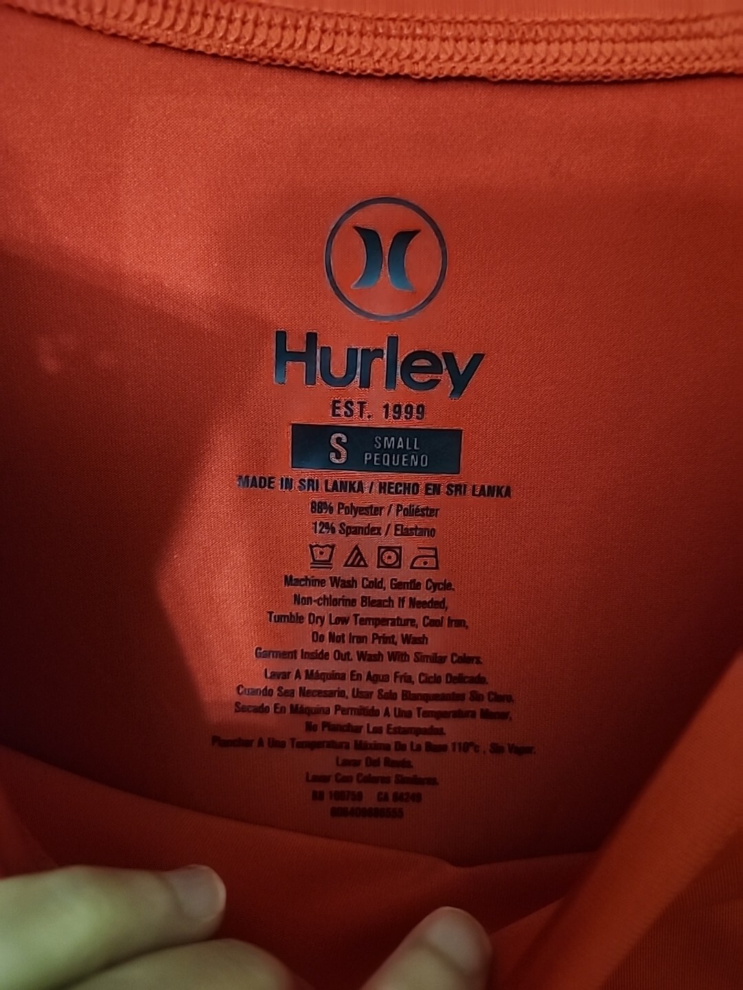 Hurley Long Sleeve Moisture Wicking Graphic Rash Guard Shirt Mens S Red NEW