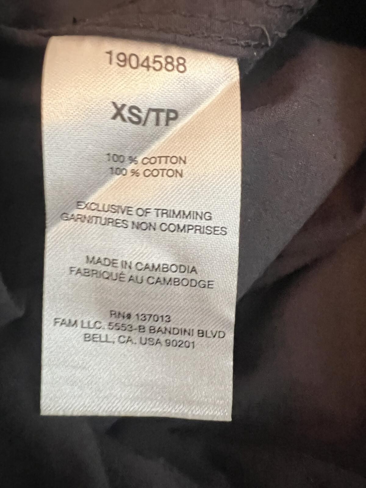 NWT Gap Cropped Button Up Shirt Women’s XS 100% Cotton