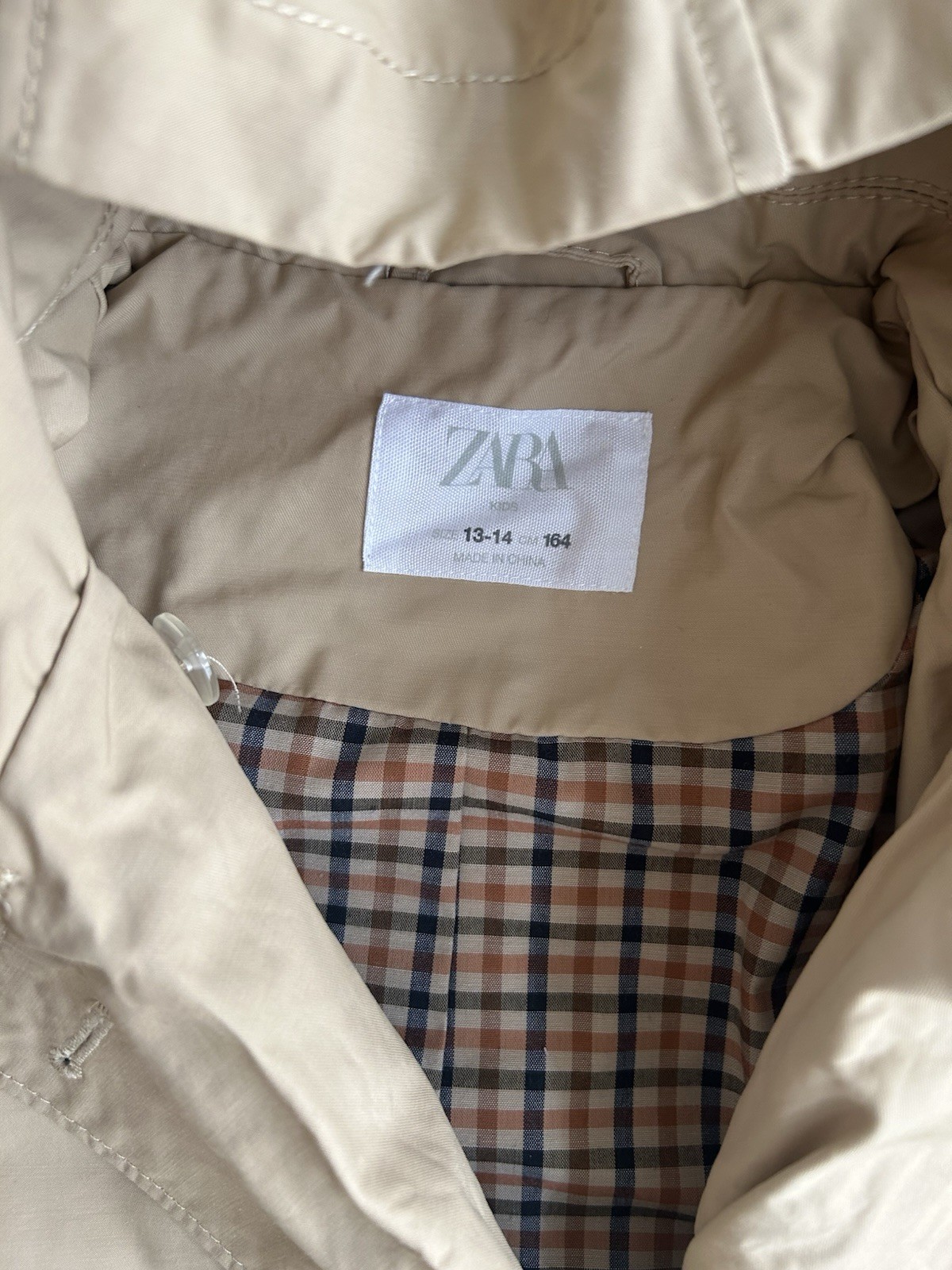 Zara Hooded Double-Breasted Trench Coat in Beige girl size 13-14