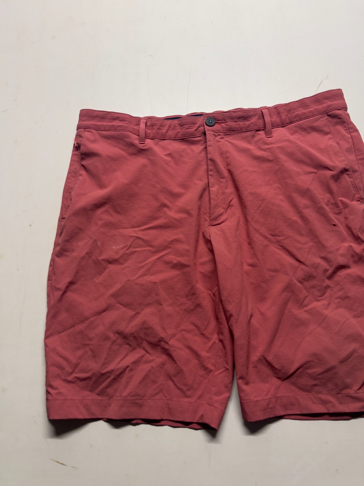 Tommy Bahama Chino Shorts Red Flat Front Casual Travel Beach Vacation Mens Sz 38
