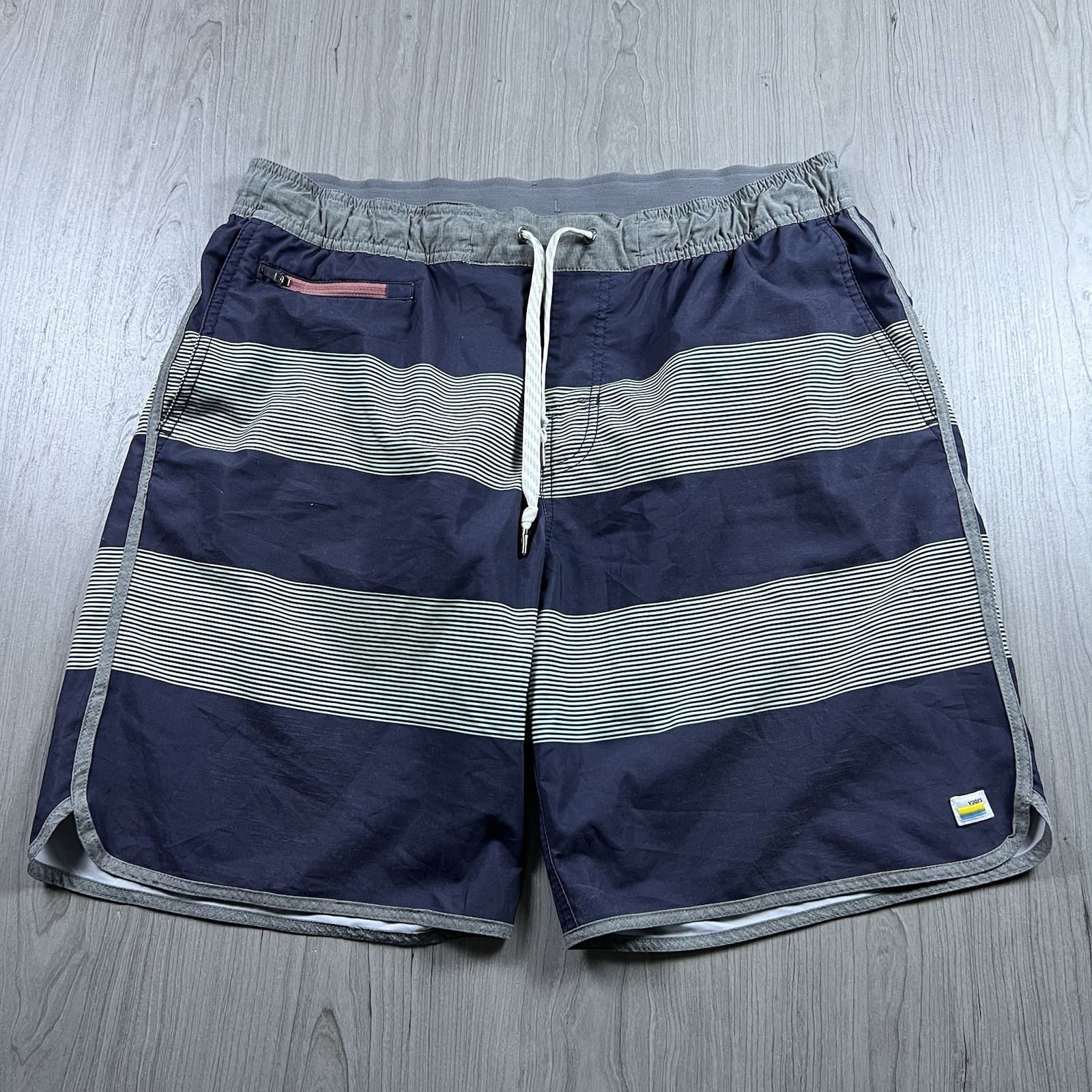 Vuori Banks Shorts Adult 32” M Athletic Running Active Gym Workout Training Mens
