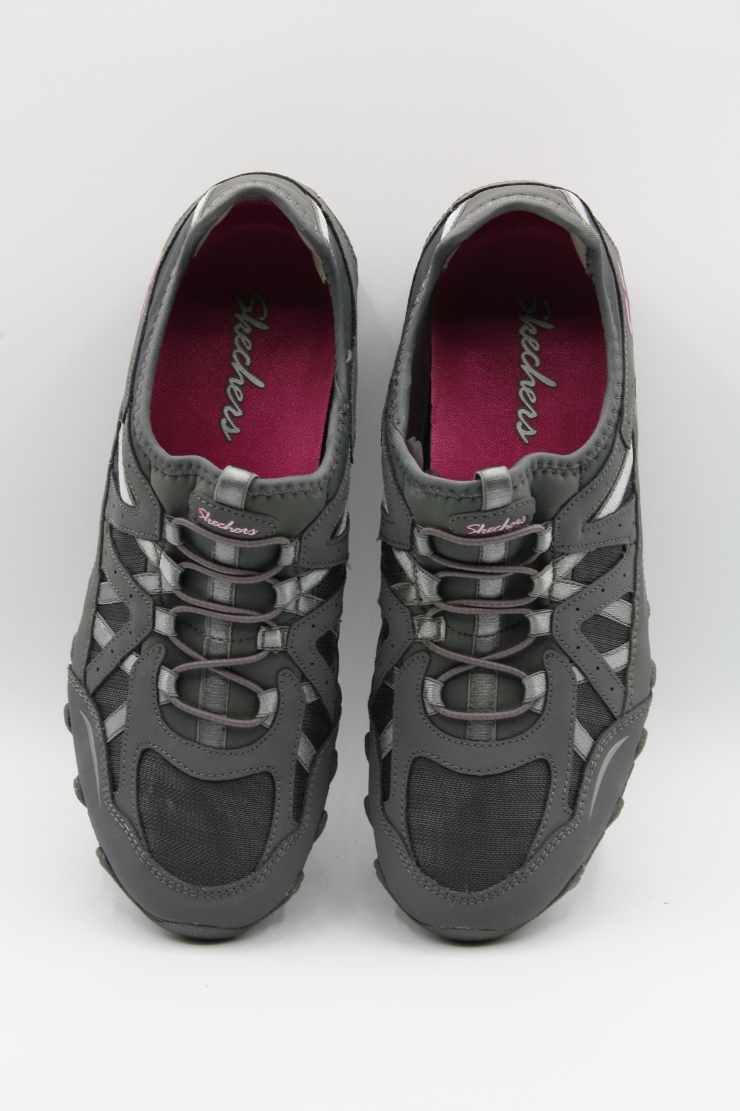 SKECHERS Biker Style Womens Slip On Shoes. Sz 8.5 EW Gray / Pink SN22406EWR