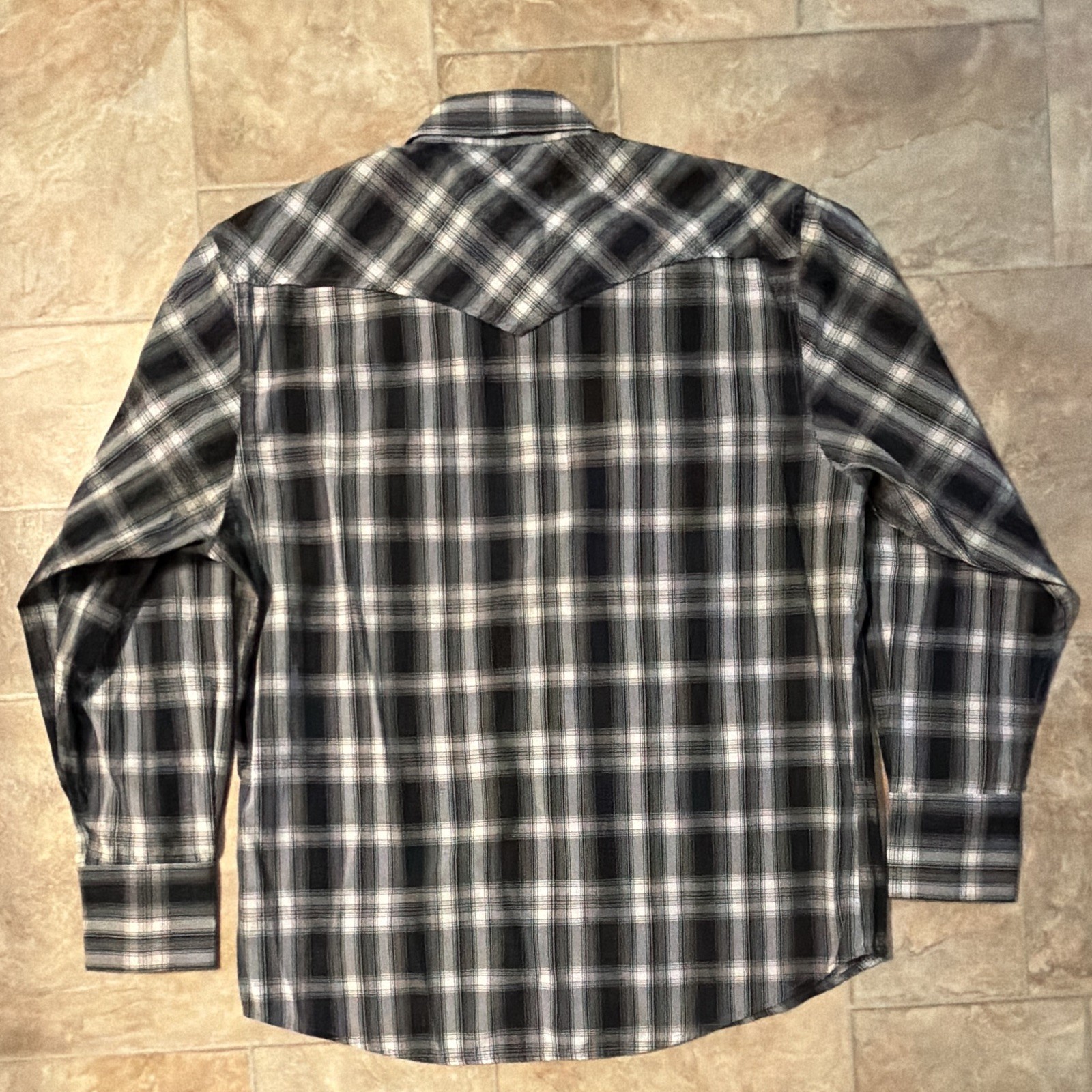 Rodeo Clothing Co. Men’s Black Gray White Plaid Button-Up Shirt L with Pockets