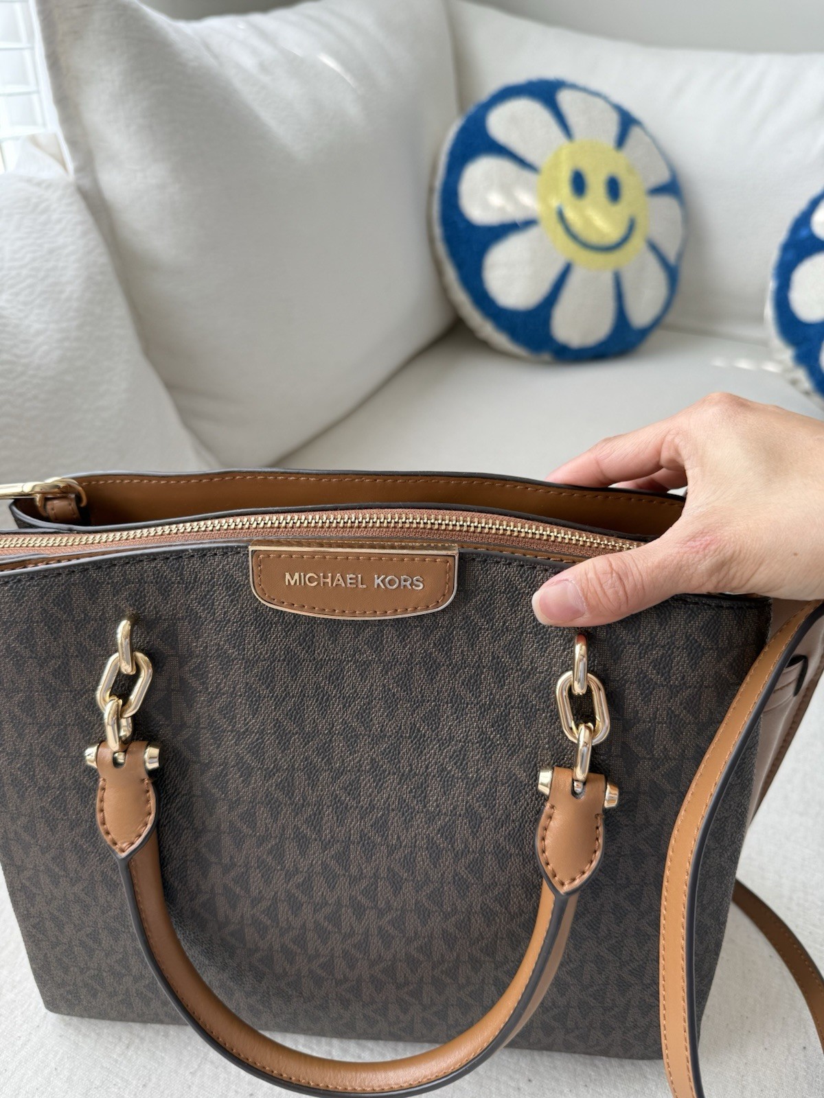 ✨Michael Kors Rochelle Satchel Bag Triple Compartment with Removable Strap