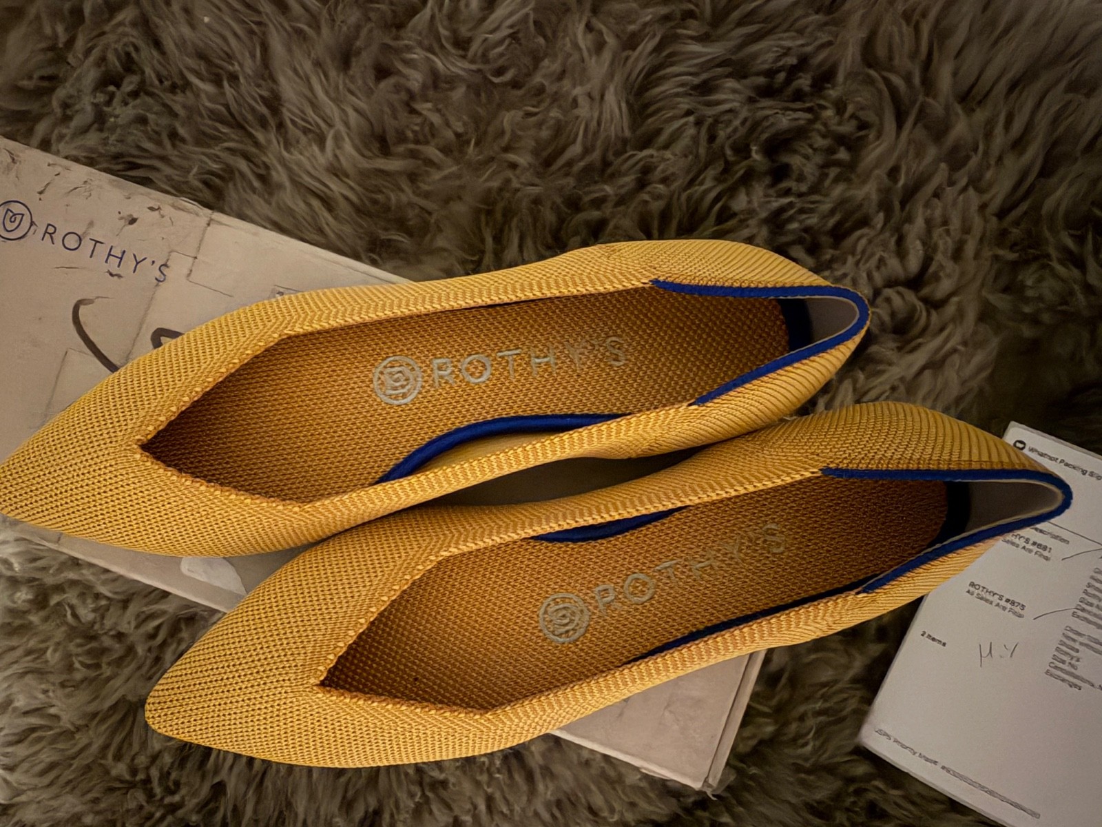 Rothys 7 pointy flat New . Gorgeous golden yellow