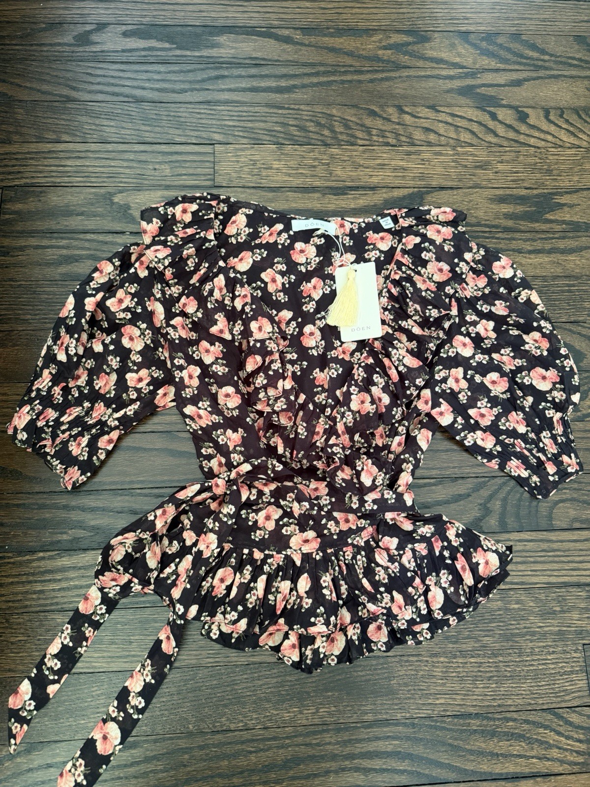 NWT Doen Viola Top in Black Poppy XS