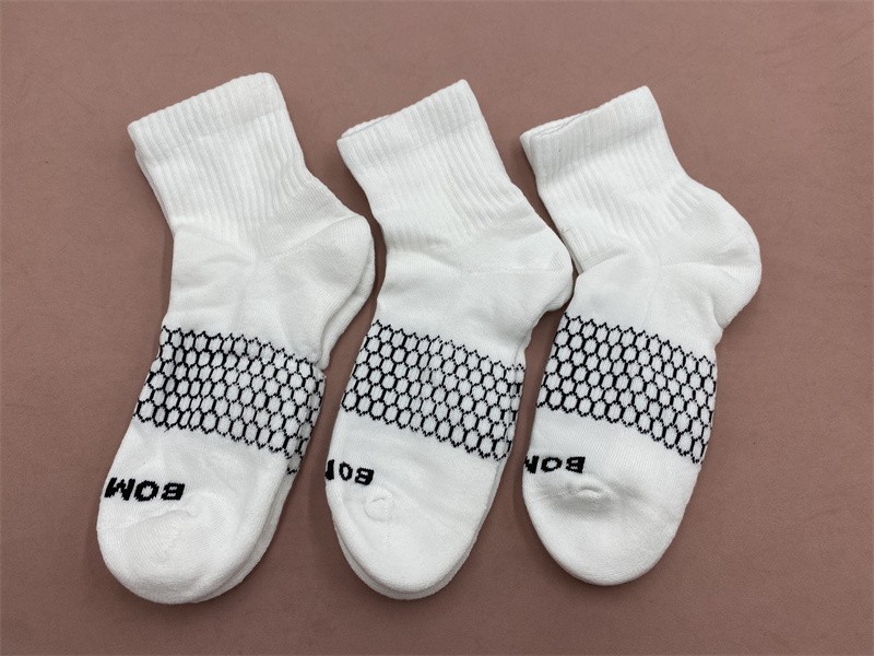 3 Pairs Bombas Honeycomb Women 4-7 White Quarter Socks Size S