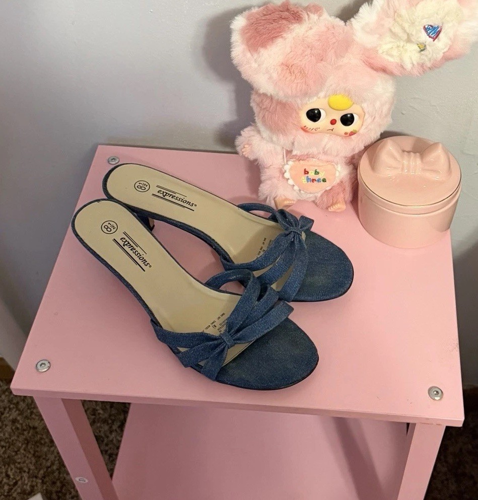 Expressions Women’s Blue Bow Slip-On Comfort Mule Sandals Size 8