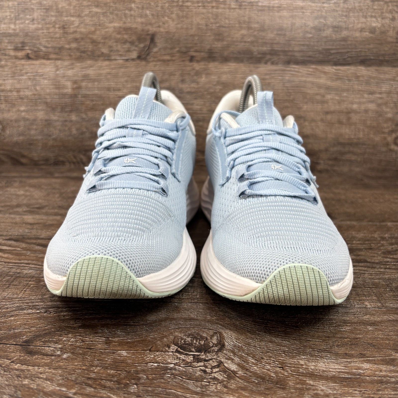 Kuru Atom 2 Shoes Women’s 7 M Mist Blue Bright White Walking Running Sneakers