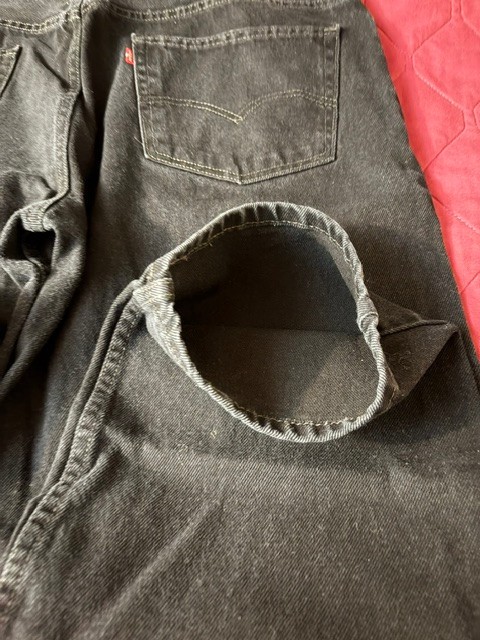 Levi’s 550 * Mens Black Denim Jeans * size 44 x 29 *