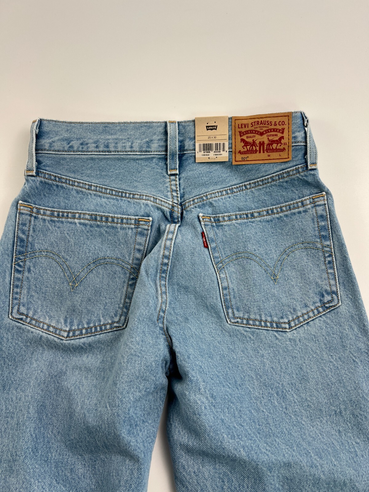 Levi’s Women 501 Original Fit Patched Straight Leg Button Fly Jeans Blue NWT