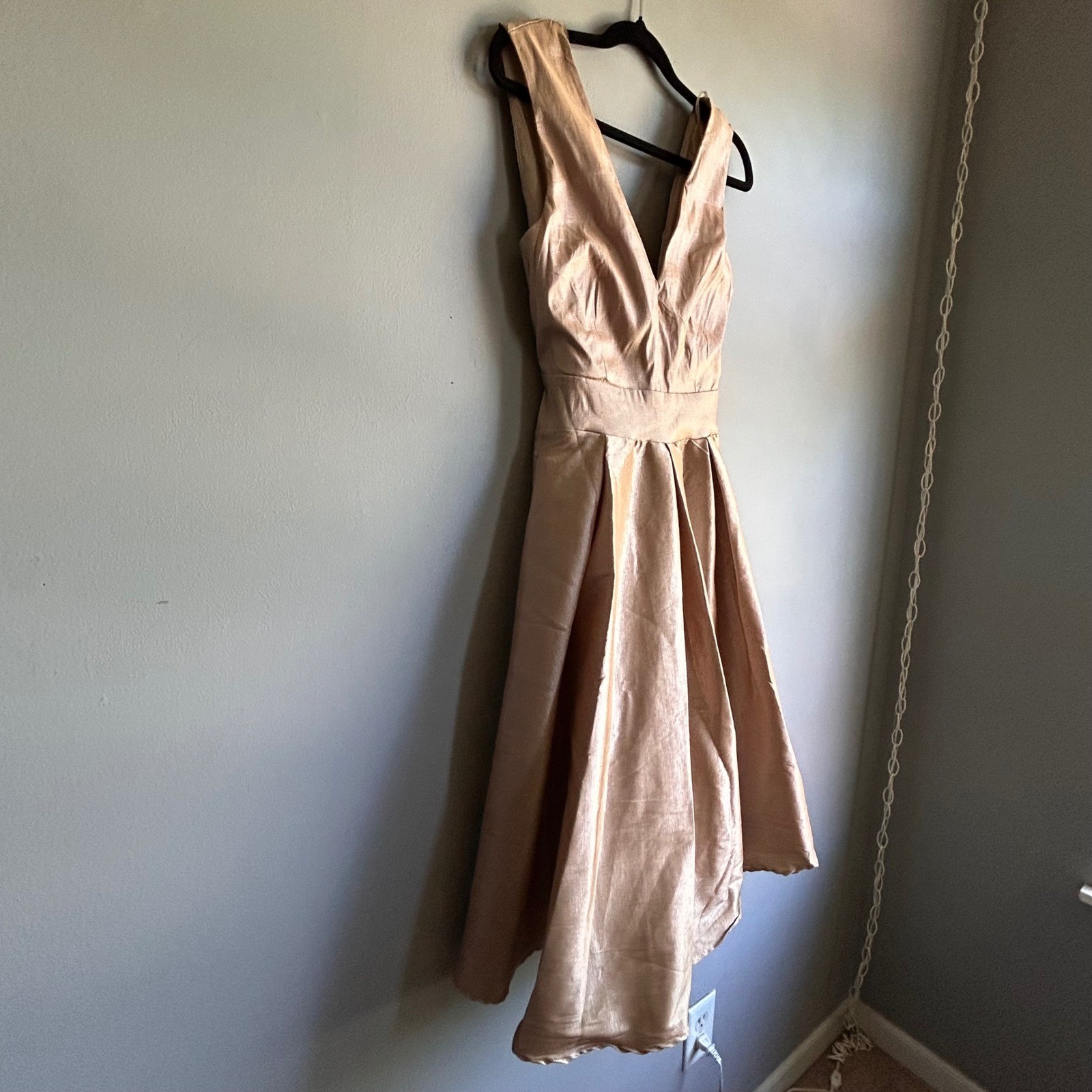 IRIS Gold Metallic V-Neck Open Back Bow Fit and Flare Cocktail Dress ID3506 L