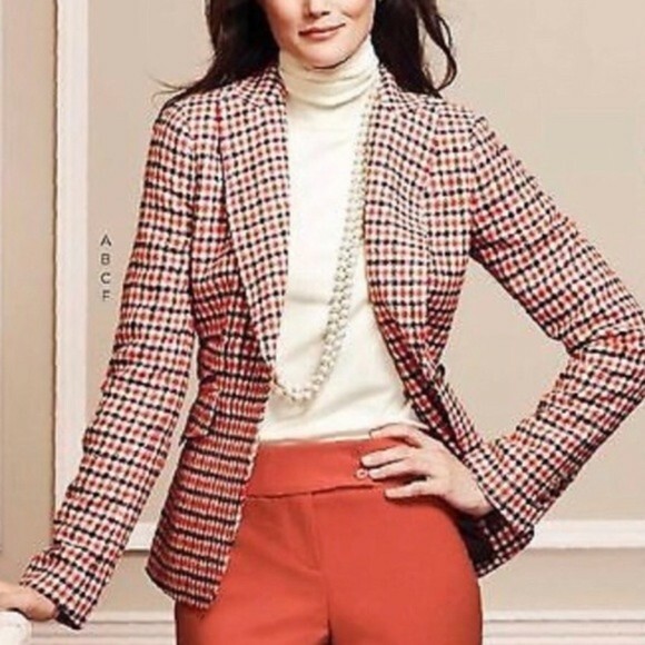 Talbots wool blend houndstooth checkered blazer size 6P in EUC retails $199