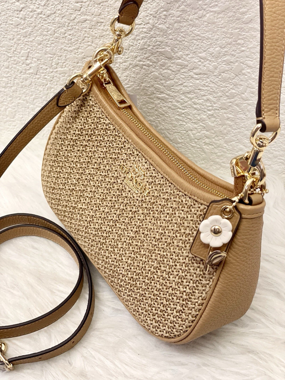 Coach CEC43 Teri Shoulder Bag With Charm straw/Im/Toast Leather NWT