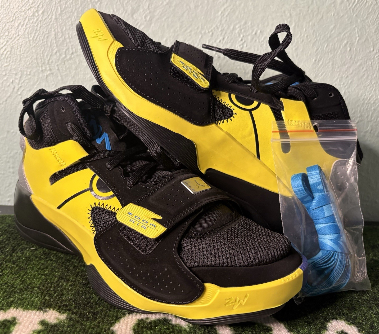 US Men’s 7.5/W 9 – Naruto x Air Jordan Zion 2 SP “Naruto vs. Sasuke” FB1628-087