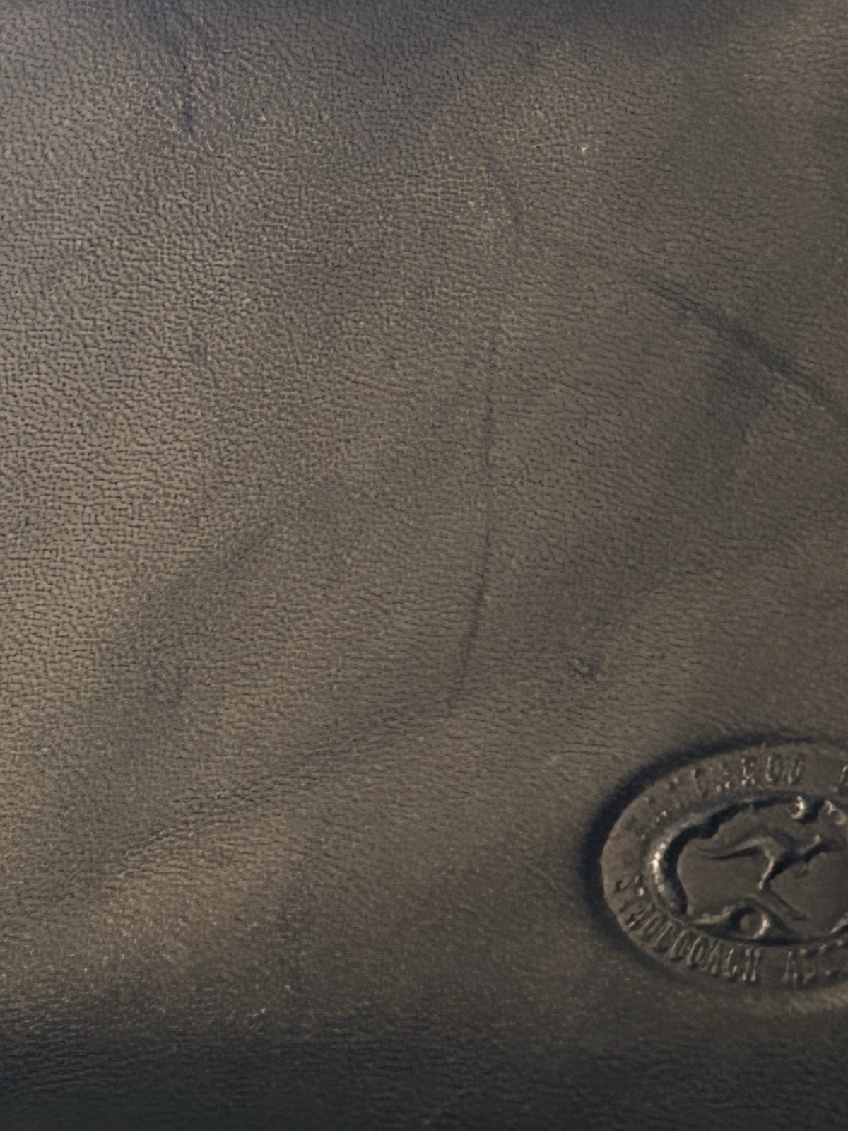 Genuine Kangaroo Brand Australia Bifold Black Leather Wallet in Box