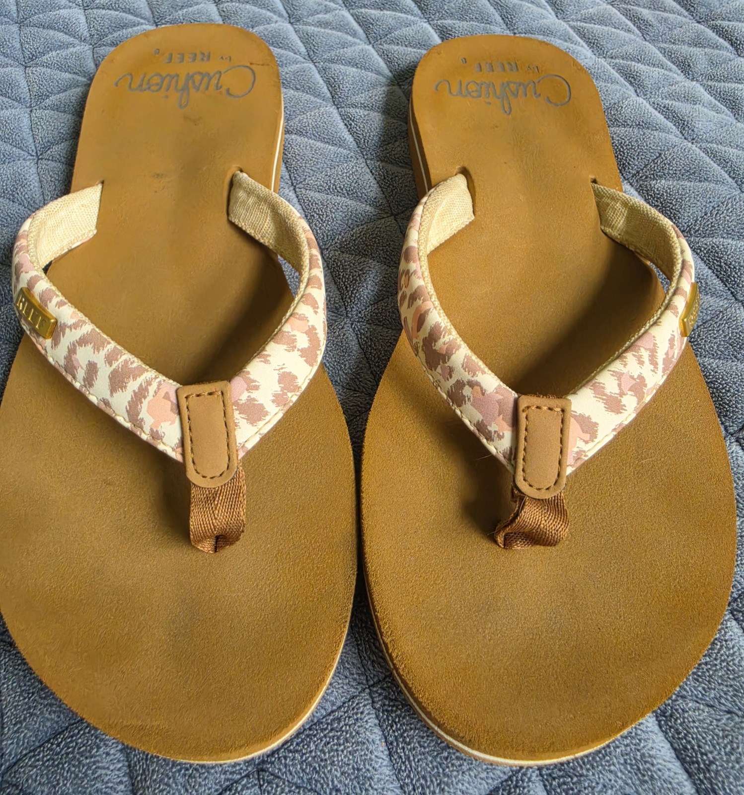 Size 8 REEF Cushion Sandals Tan with Animal Print