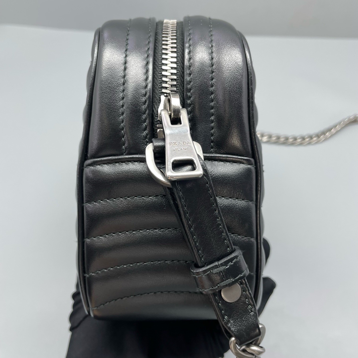 Prada Pre-Owned Authentic Camera Bag Black 21*16*8cm Free Tracked Shipping