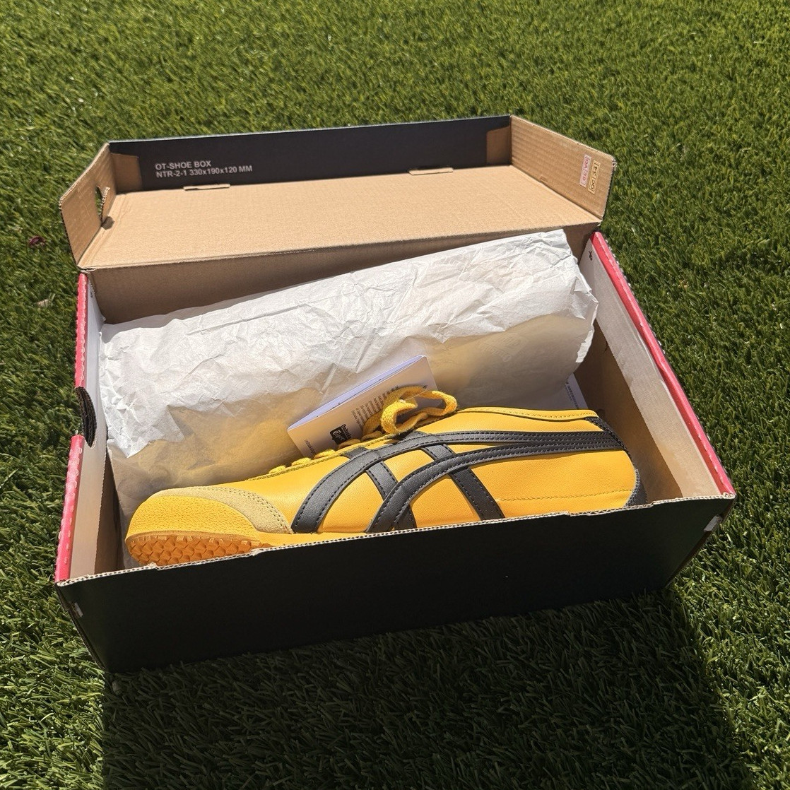 Onitsuka Tiger Mexico 66 Yellow/Black Men’s 10 Brand New
