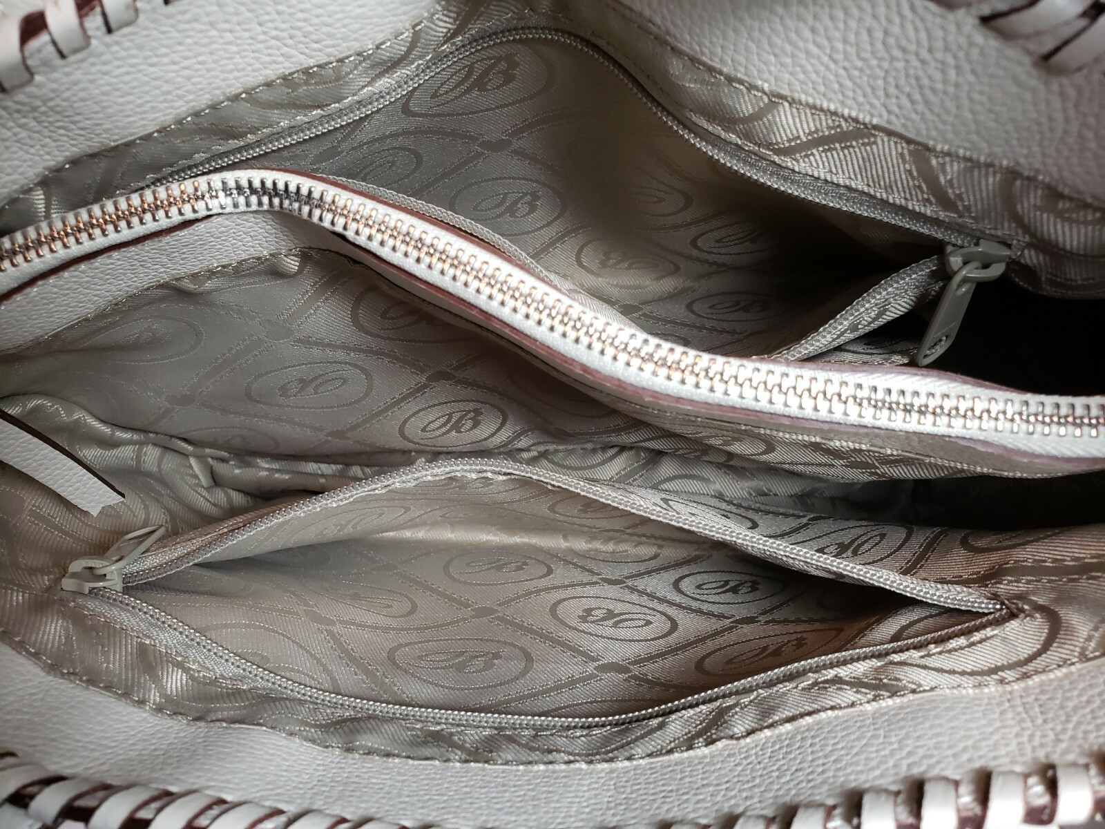 BRIGHTON FERRARA COLL. WHITE EMILIA MEDALLION TOTE SHOULDER HANDBAG NWOT $410