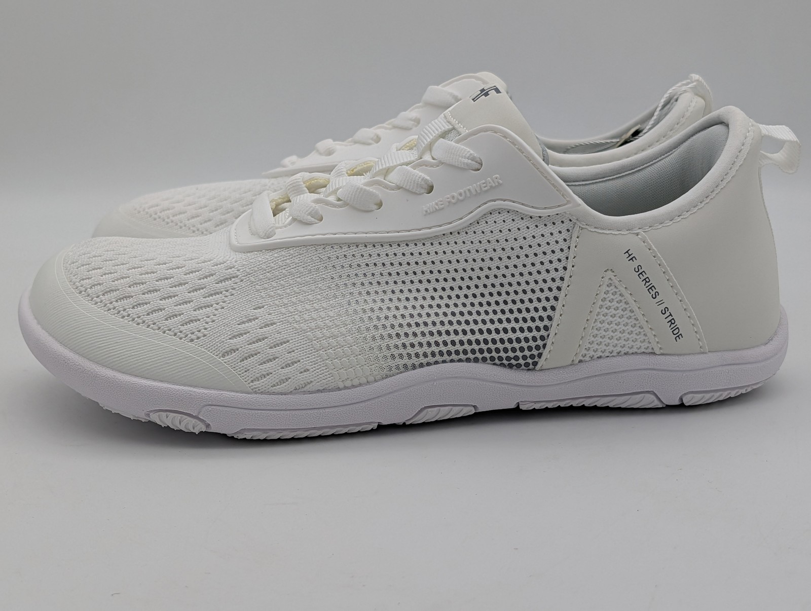 Hike Footwear Womens 7 Mens 5 EU 37 Stride White Walking Shoes Sneakers