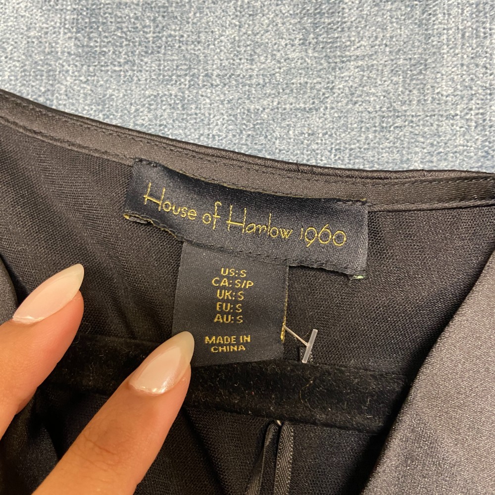 House Of Harlow 1960 Crop Top Women Small Black Knot Front Short Sleeve Side Zip