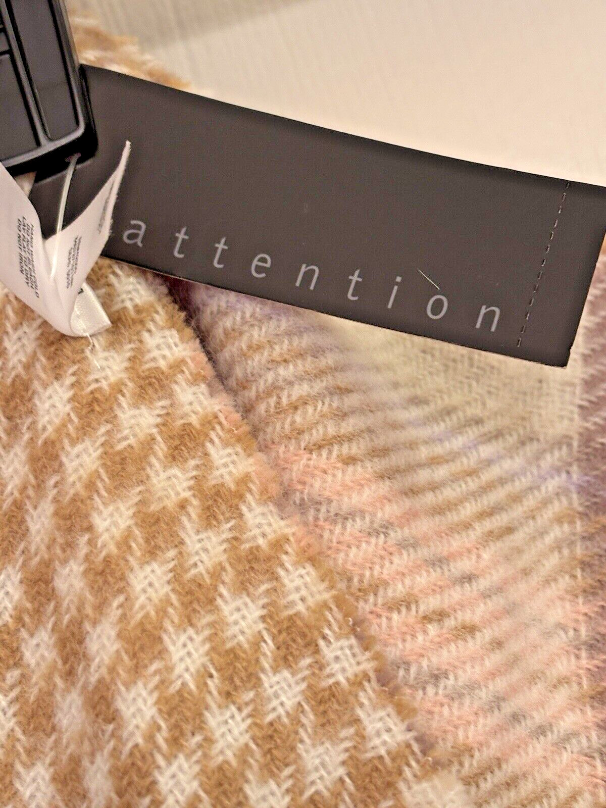 Wrap/Blanket 34”W x 70”L Plaid Ivory Tan Pink Attention Warm Cozy OSFM NWT