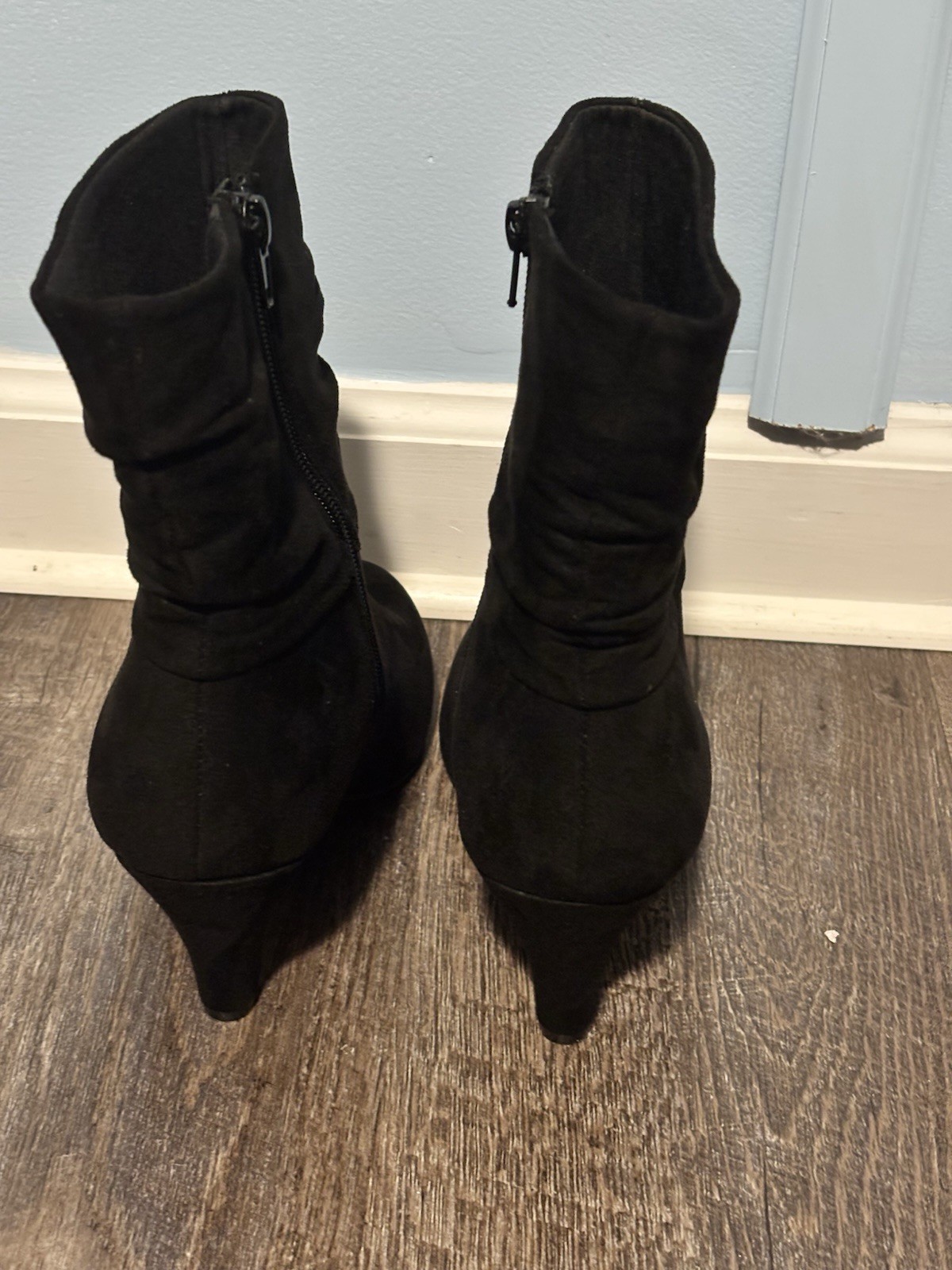 Baretraps Verona Women’s Ankle Bootie Black Textile Round Toe Side Zip 8.5M
