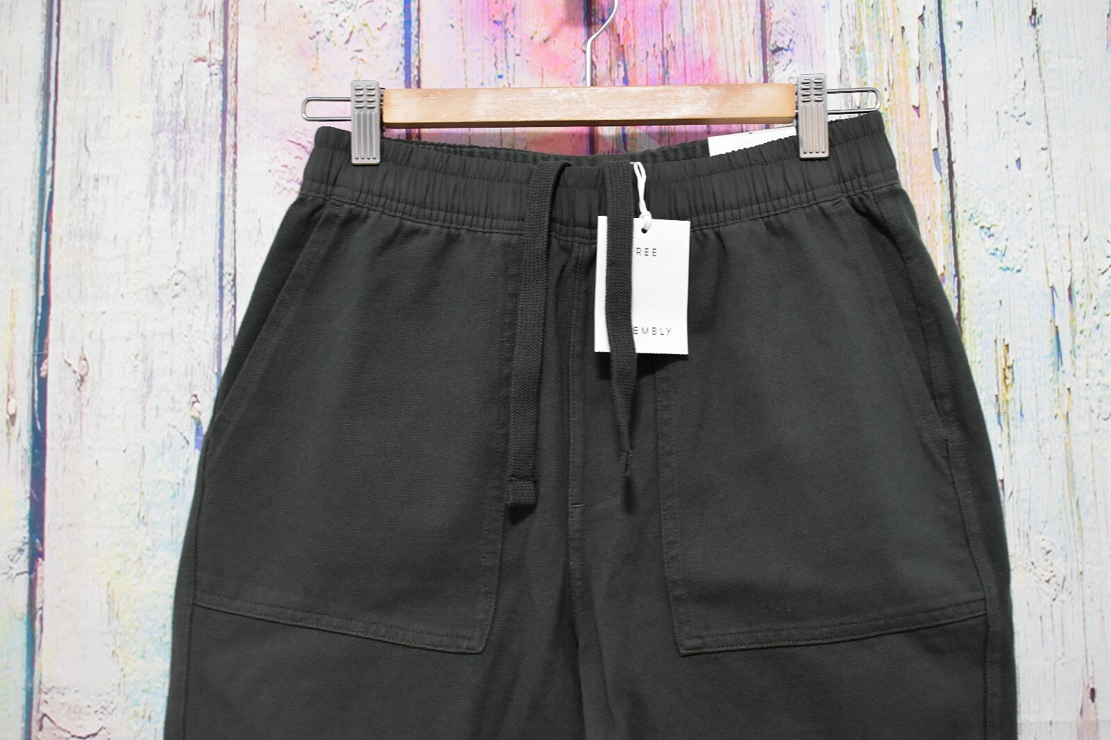 Men’s Free Assembly Patch Pocket Jam Shorts Multisize Dark Aloe 8″ Inseam NWT